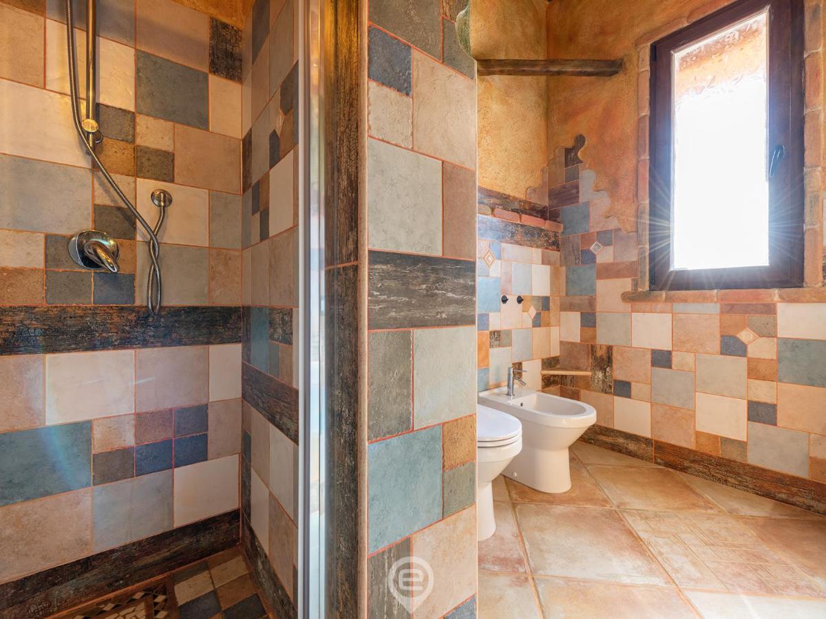 טאולאדה Gaudi Guesthouse מראה חיצוני תמונה